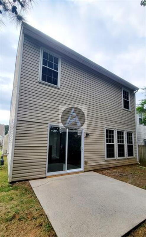 Building Photo - 1691 Woodsford Rd