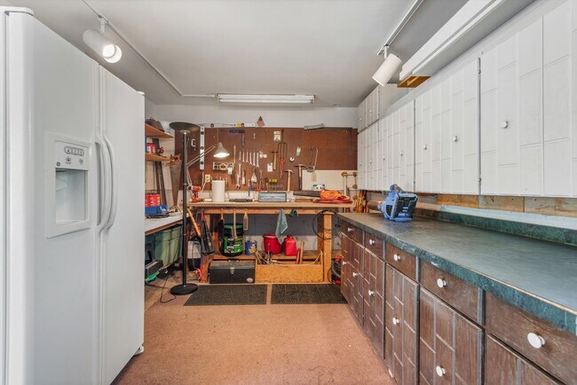 Building Photo - 15 Terrace Dr