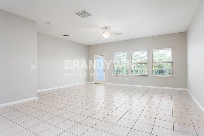 Building Photo - 5683 Mercado Dr