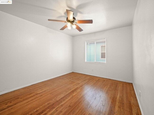 Building Photo - 1274 Terra Ave