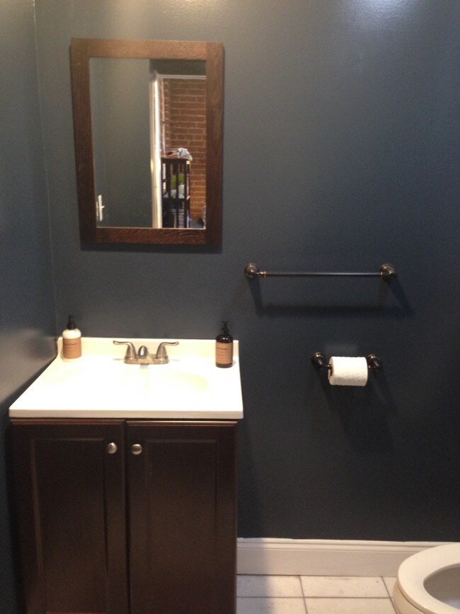 Building Photo - 2519 North Capitol St NE