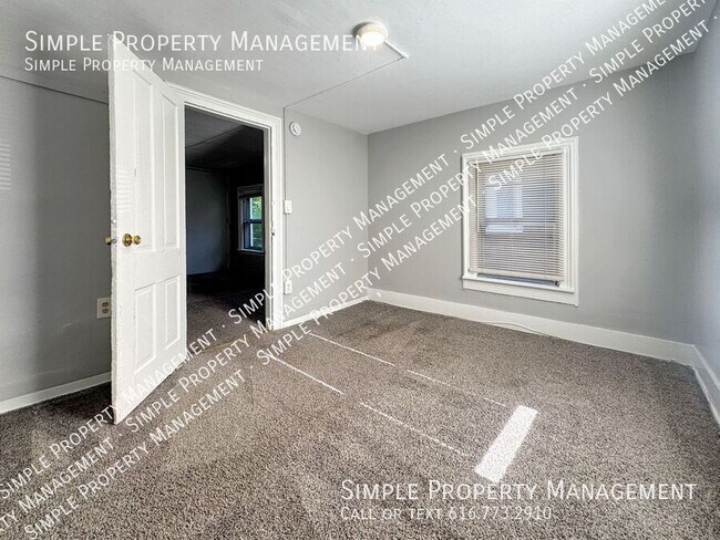 Building Photo - 1317 Hamilton Ave NW
