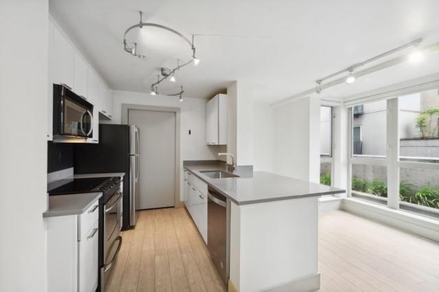 Building Photo - 1 bedroom in Seattle WA 98122