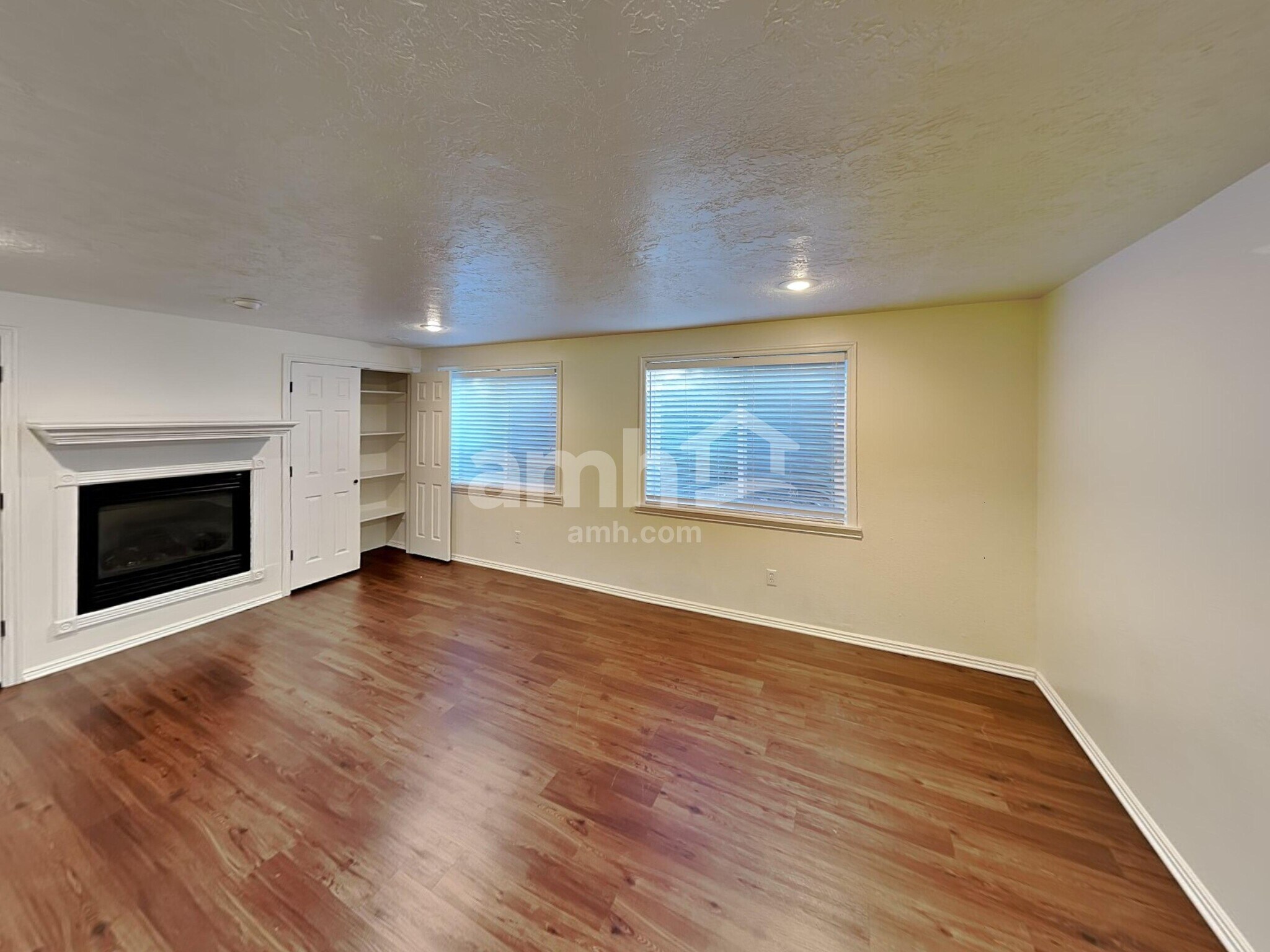 Building Photo - 1204 N 2525 W