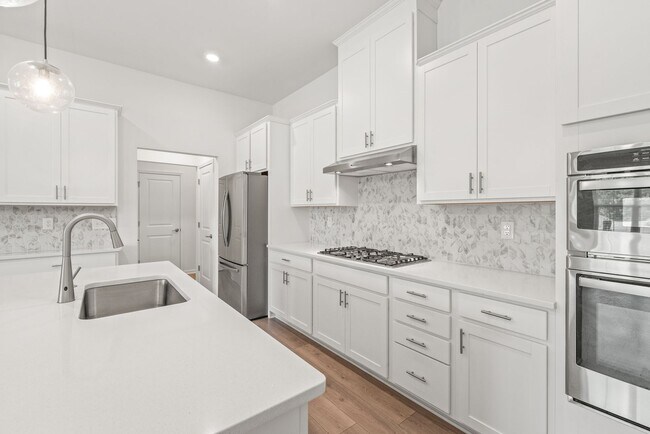 Building Photo - 5807 Clear Creek Ln