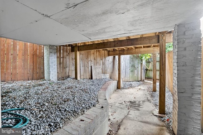 Building Photo - 1959 H St NE