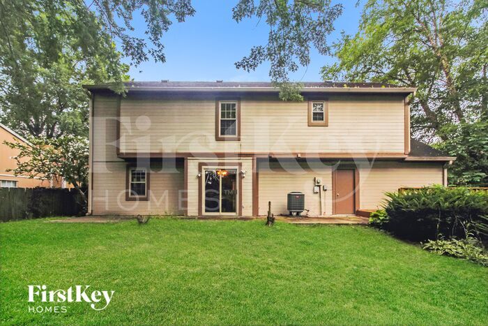 Building Photo - 7374 Benoit Dr