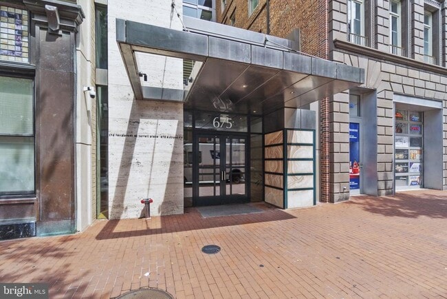 Building Photo - 675 E St NW