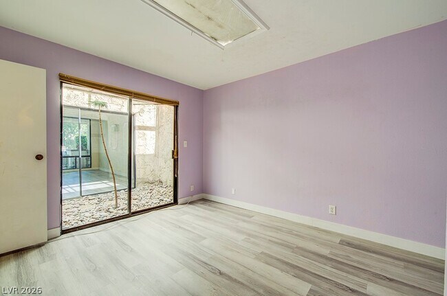 Building Photo - 2574 Pera Cir