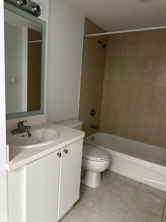 Building Photo - 3410 Coral Way