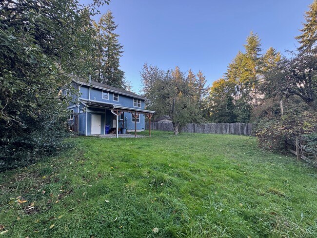 Building Photo - 18226 Vashon Hwy SW