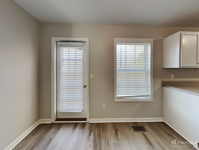 Building Photo - 173 Millwheel Dr