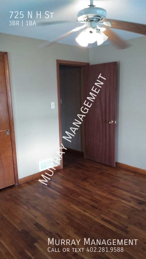 Building Photo - 725 N H St