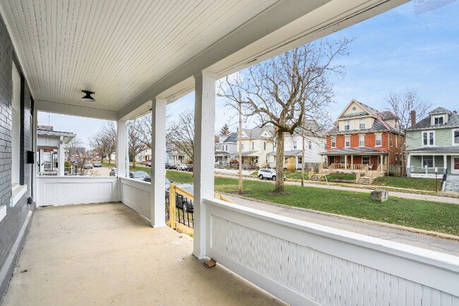 Building Photo - 163 Martin Ave