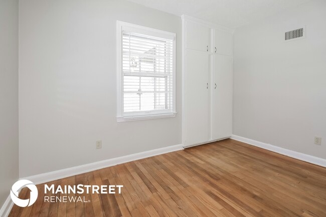 Building Photo - 7125 Cedar St