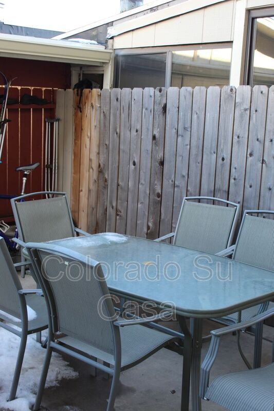 Building Photo - 360 W Rockrimmon Blvd