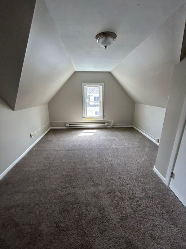 Building Photo - 22 Maple Terrace