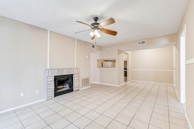 Building Photo - 12527 Ashford Meadow Dr