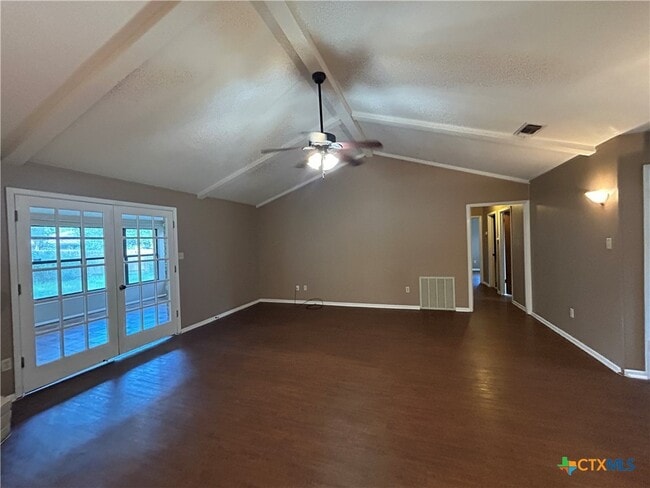 Building Photo - 826 Timber Dr