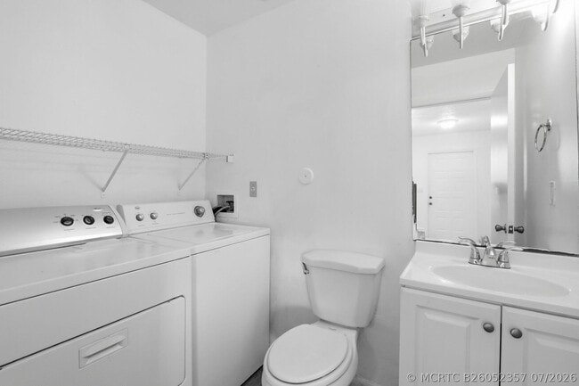 Building Photo - 2305 Seaside Dr