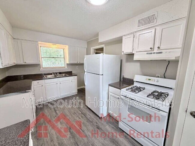 Building Photo - 4271 Coventry Dr