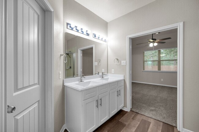 Building Photo - 9575 E Woodmark