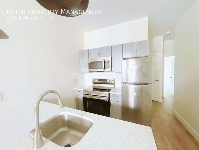 Building Photo - 1464 N Wilton St