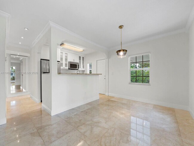 Building Photo - 5940 SW 47th St