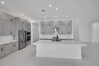 Building Photo - 9520 St Germain Dr
