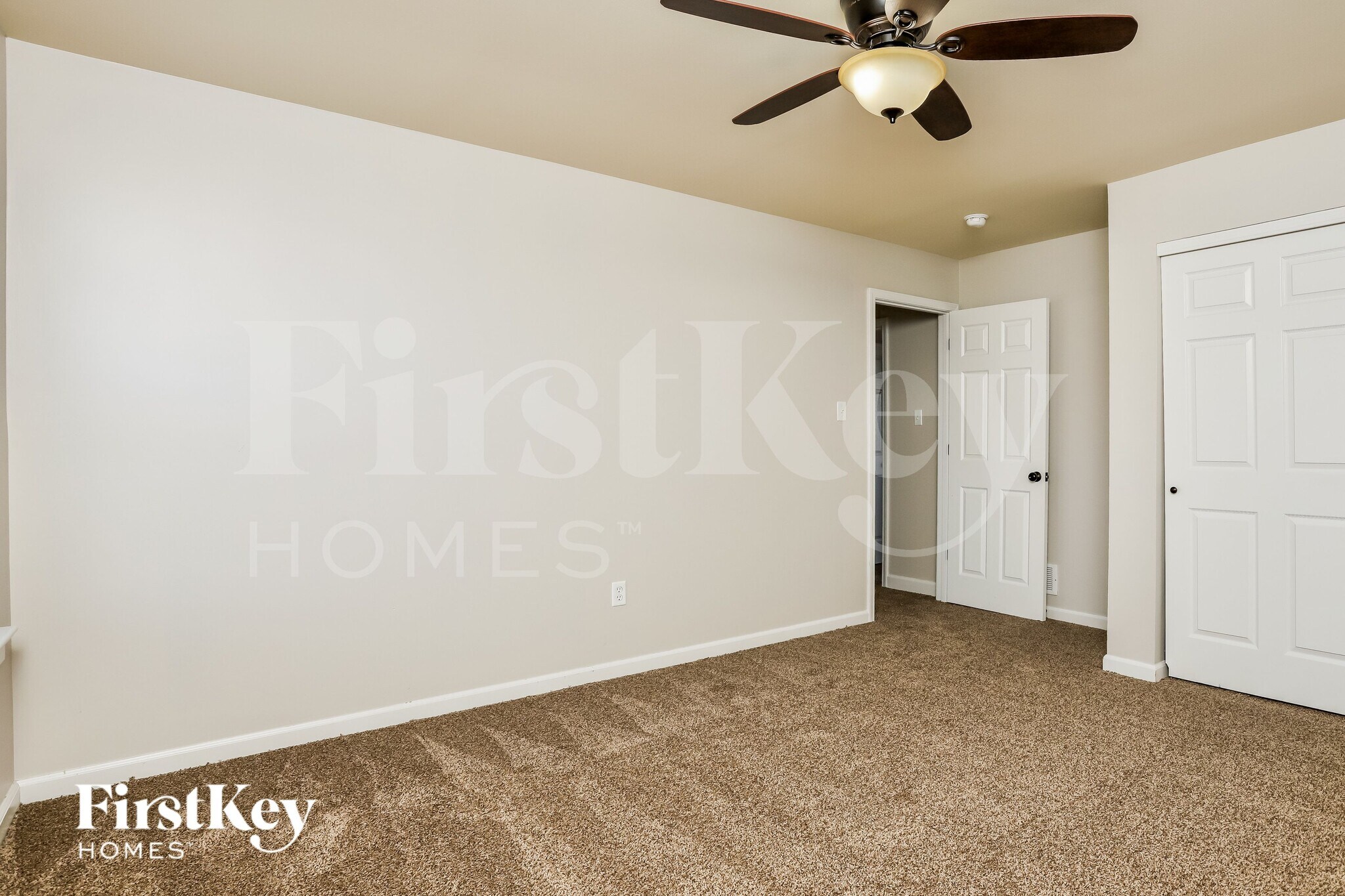 Building Photo - 1702 Briarmanor Dr