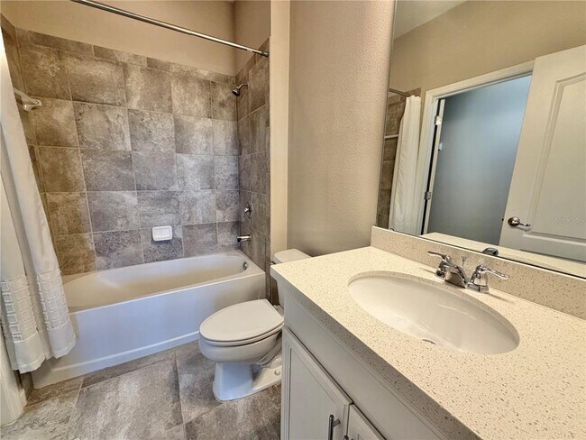 Building Photo - 15060 Andrew Aly