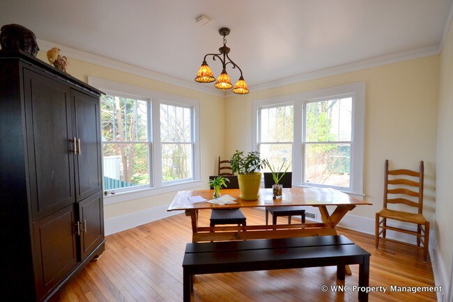 Building Photo - 12 Vance Crescent St