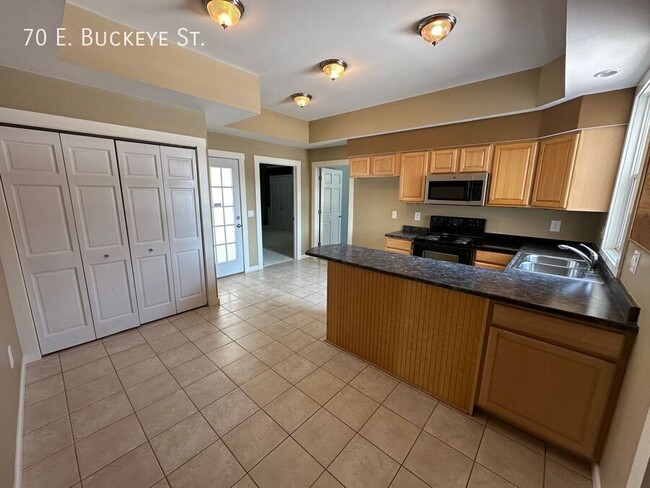 Building Photo - 70 E Buckeye St