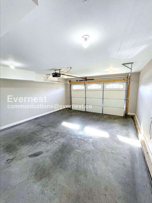 Building Photo - 1101 Cardinal Crk Dr