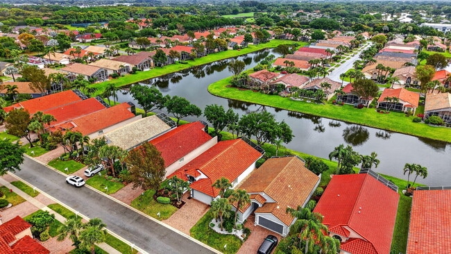 Building Photo - 5256 Glenville Dr