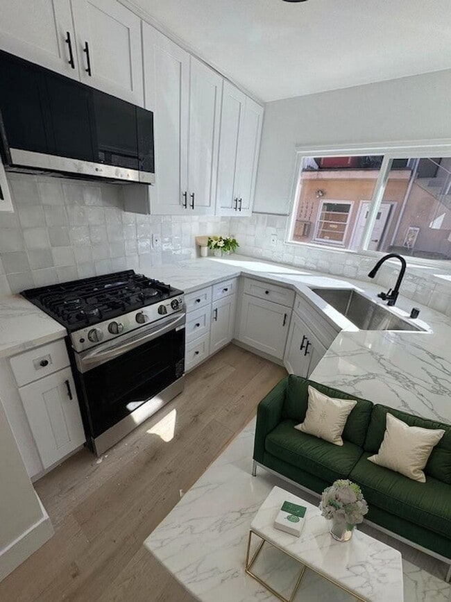 Building Photo - Magnolia at Long Beach