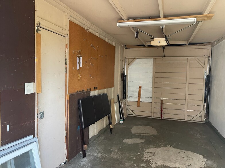 One-car private garage - 3600 S Centinela Ave