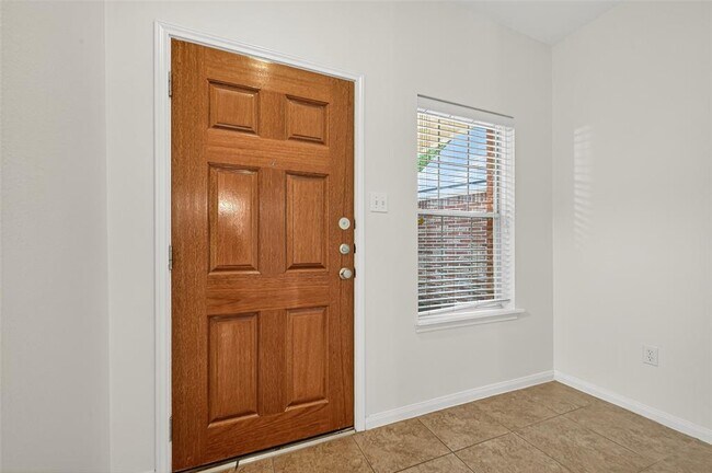 Building Photo - 11346 Glenforest Dr