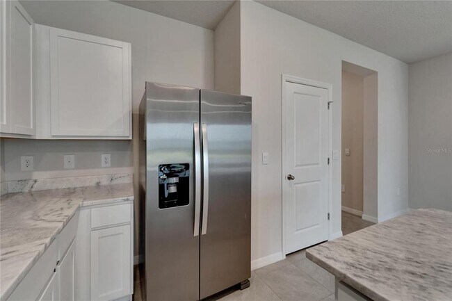 Building Photo - 17641 Crescent Moon Lp