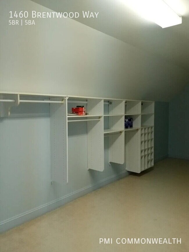 Building Photo - 1460 Brentwood Way