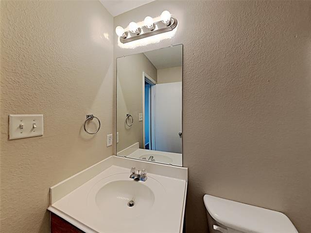 Building Photo - 316 Memory Dr