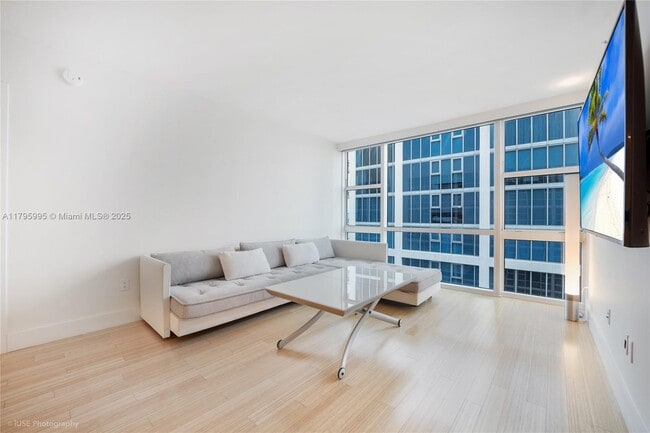 Building Photo - 6801 Collins Ave