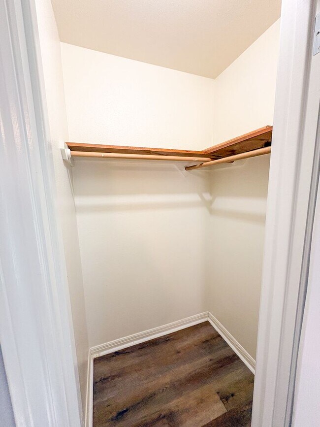 Building Photo - 1221 Walden St