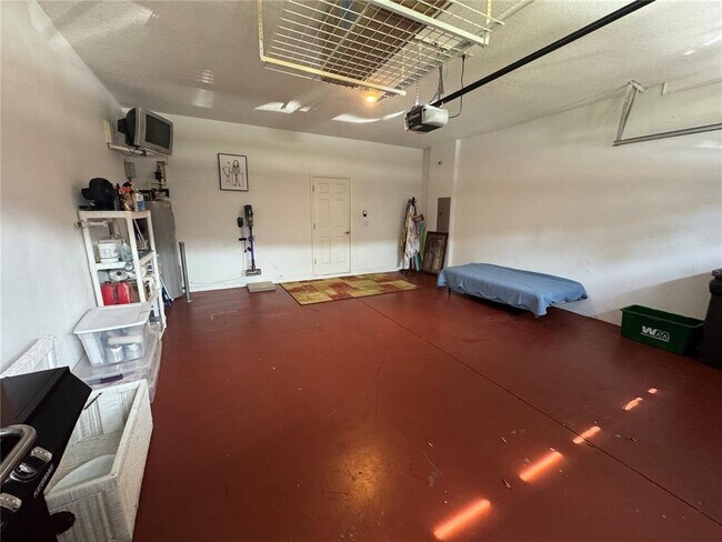 Building Photo - 1483 Hillview Ln