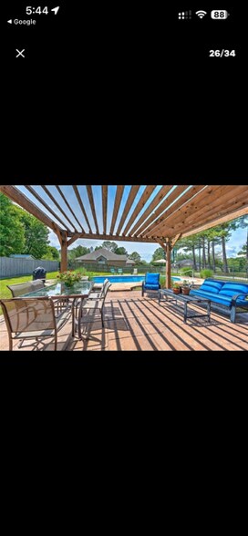 Building Photo - 2046 Pine Woods Rd