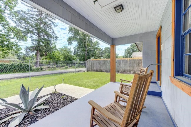 Building Photo - 1823 Tabor St