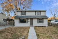 Building Photo - Beautifully renovated 5-bedroom, 2 full bath home ready for move-in!  1st month's rent is FREE!*