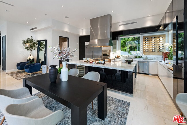 Building Photo - 4533 Estrondo Dr