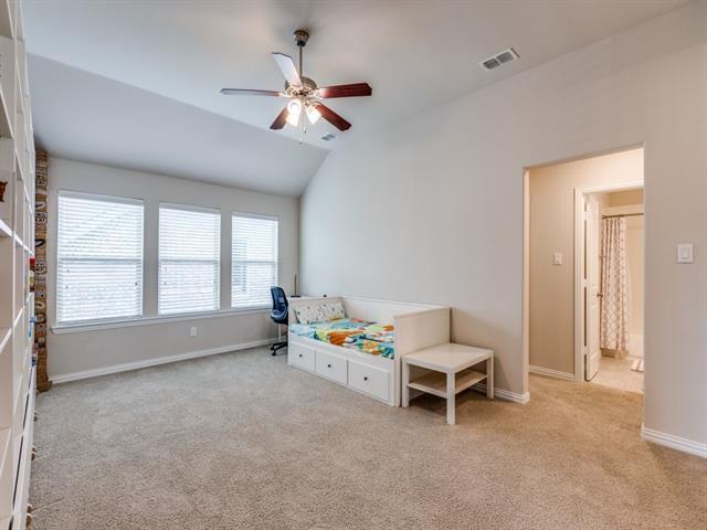 Building Photo - 833 Underwood Ln