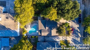 Building Photo - 767 E Myrtle St